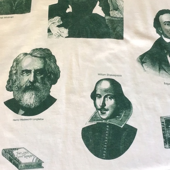 Book Lover sleepshirt - Picture 6 of 8